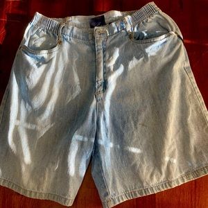 Vintage jeans short.